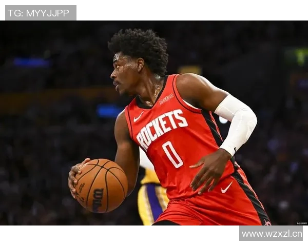 比卢普斯透露季前赛计划霍勒迪首战下半场缺席或尝试新先发阵容